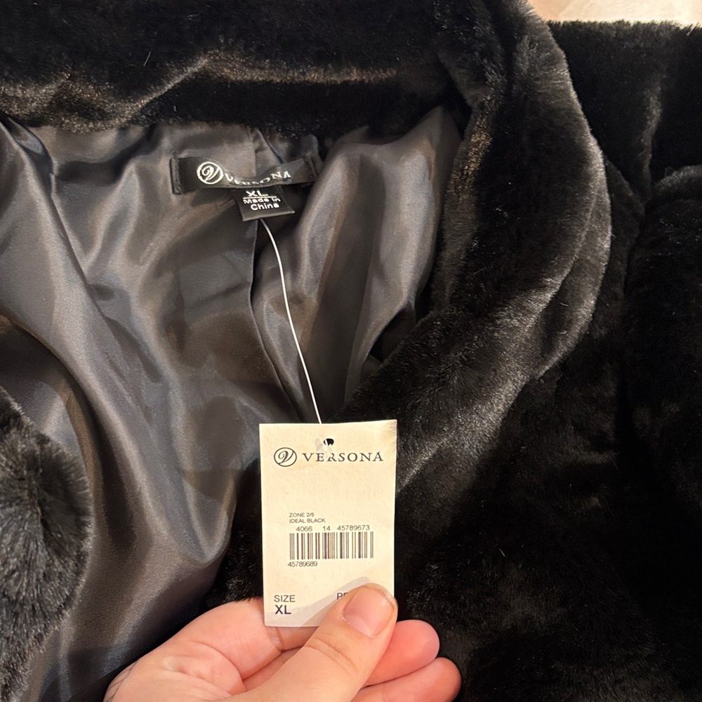 Versona Black Teddy Jacket